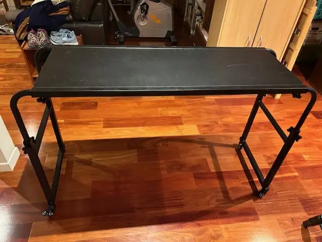 Table de lit - bureau de lit in Beds & Mattresses in Laval / North Shore - Image 3