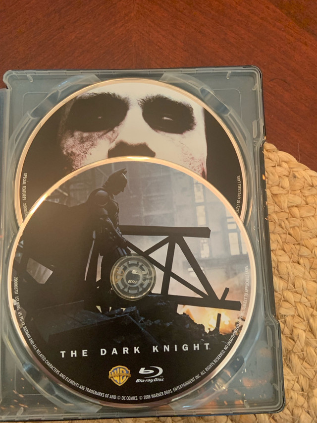 THE DARK NIGHT BLUE-RAY DISCS ! THREE DISCS• ONE TRIPLE DISCS in CDs, DVDs & Blu-ray in Mississauga / Peel Region - Image 4