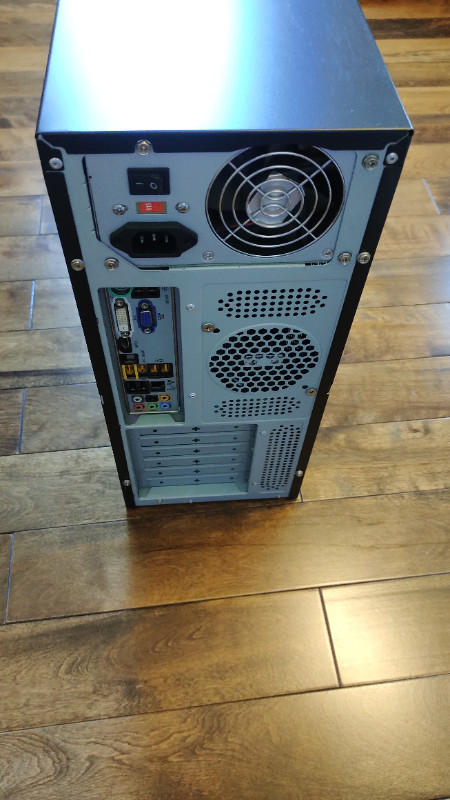 Desktop PC, AMD Phenom II X3 720, 8GB DDR3L, 1 TB SATA HDD in Desktop Computers in Mississauga / Peel Region - Image 2