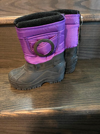 Girls purple warm winter boots sz 7 toddler brand new Toronto