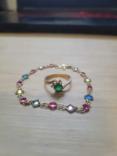 3.64 Grams 8kt Vintage Y2K Bracelet And Ring Set, View more