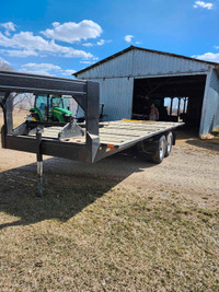 27 ft Fifth Wheel Trailer with hitch