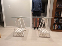 Glass table - adjustable