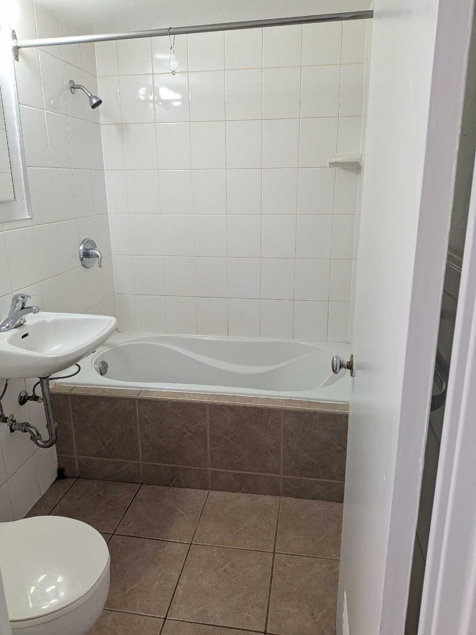 studio unit, and 1 Bdrm Thank Youu | Long Term Rentals | Ottawa | Free ...