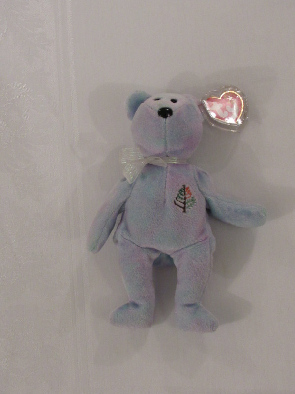 Ty Beanie Baby – Issy in Arts & Collectibles in Tricities/Pitt/Maple