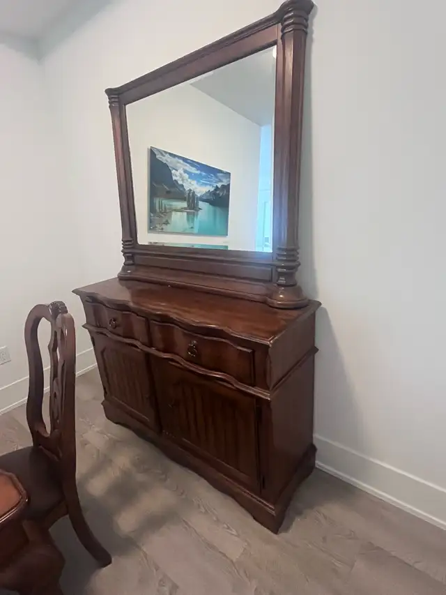Solid Wood Dining Room Set with Matching Sideboard & Mirror in Dining Tables & Sets in Oakville / Halton Region - Image 3