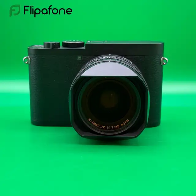 Leica Q2 Monochrom - Digital Camera