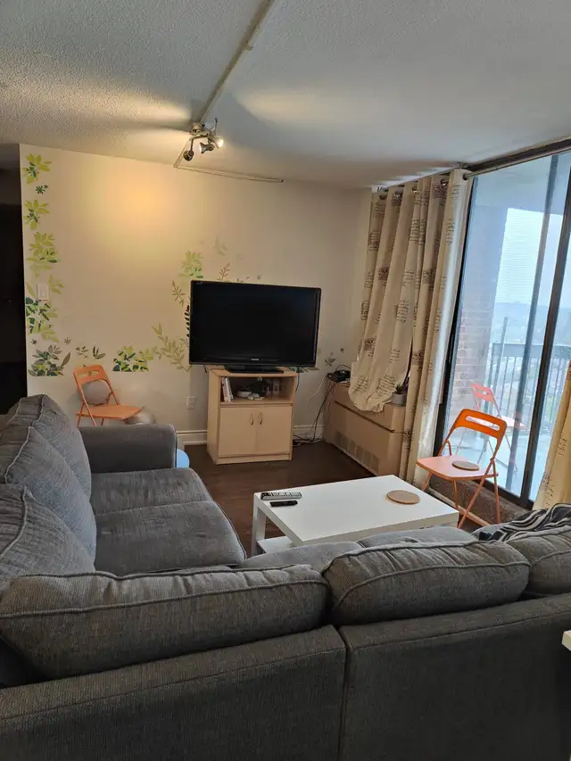 Private room for rent in Long Term Rentals in Mississauga / Peel Region - Image 8