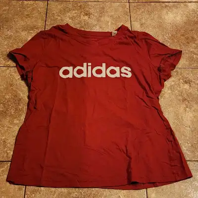 3 Adidas Women's T-Shirts XL, View more