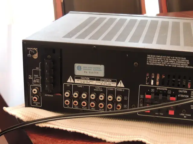 Kenwood KR-A5040 AM/Stereo Receiver- Phono In, 80 watts in Stereo Systems & Home Theatre in Mississauga / Peel Region - Image 9