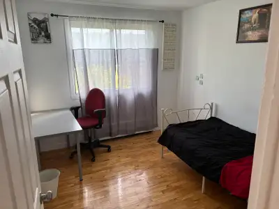 English follows, 4½ À LOUER À MONTRÉAL — 1 176 $/MOIS | DERNIER ÉTAGE | 2 CHAMBRES FERMÉES 1 176 $/m...