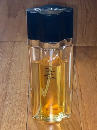 Oscar de la Renta 3.3 oz/100 ml Eau de Toilette Perfume, View more