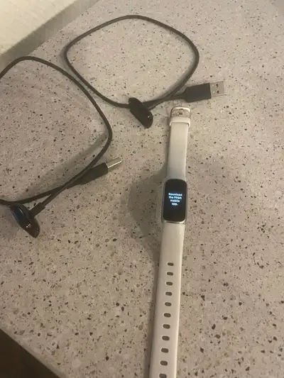 Fitbit luxe, View more