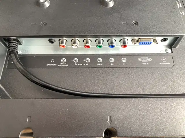 TV HD 19" in TVs in City of Montréal - Image 5