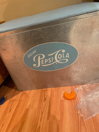 1950s Aluminum PEPSI COOLER w/RARE BLUE PADDED VINYL LID.