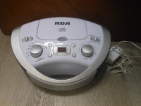 CD Player Boombox With AM/FM Radio