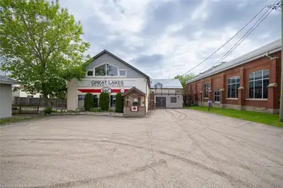 Amazing opportunity to buy this Commercial property for your business or as an investment. Highly vi...