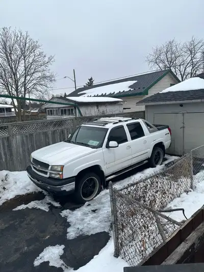 Runs good 5.3 4x4 clean body led lights needs transmission sold as is 2500$ cash bring tow truck sti...