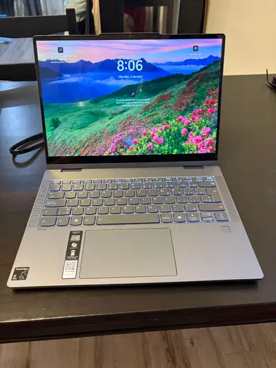 Lenovo idea, pad touchscreen laptop, with fingerprint ID. Comes with original charger. Storage: 1 TB...