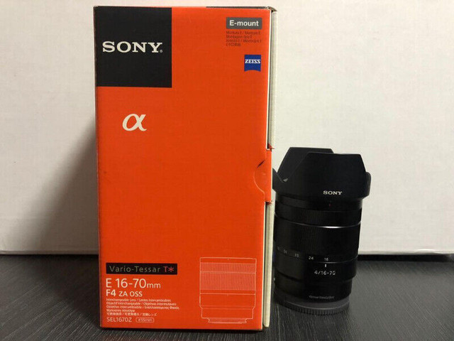 Sony E 16 70 f4 zeiss OSS zoom lens in box dans Appareils photo et caméras  à Ville de Montréal