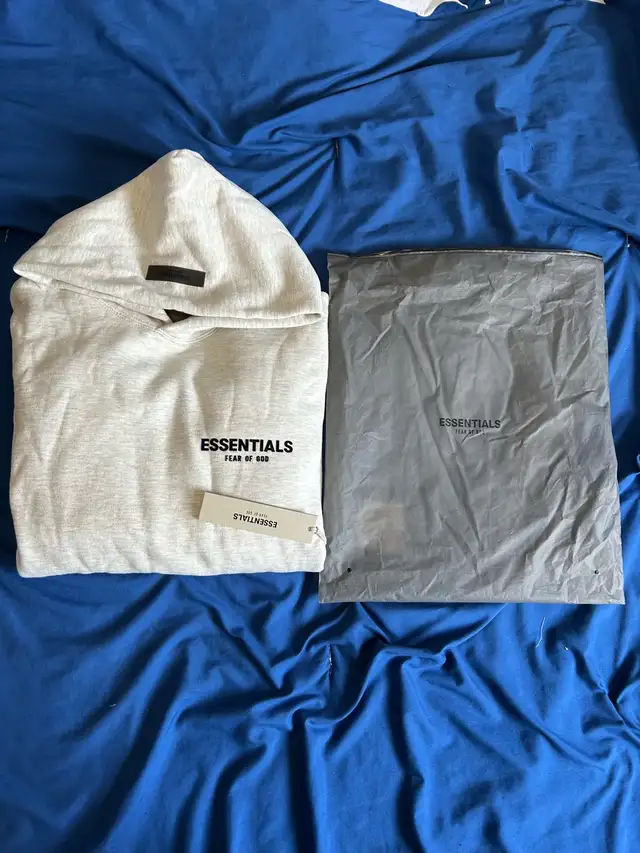 Light Oatmeal Essentials Tracksuit (check description) in Men's in Oshawa / Durham Region - Image 5