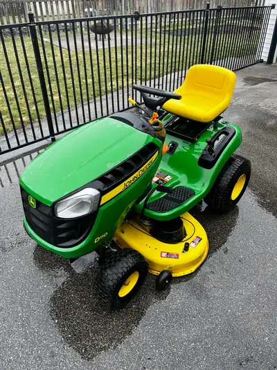 2015 john deere lawn tractor with 42” cutting deck and D7 trailer. Only 58 hours on the mower Runs g...