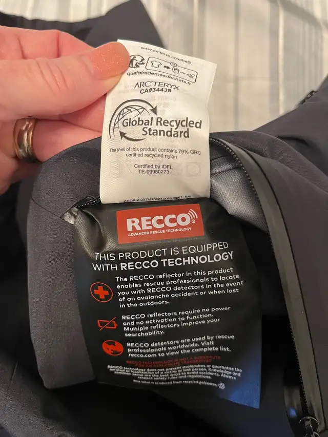 Arcteryx Sentinal insulated pant women’s size 4 short BNWT in Ski in Markham / York Region - Image 11