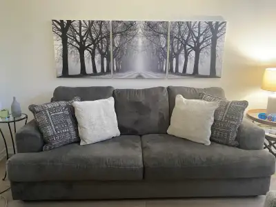 Like-New Grey Full Size Sofa / Couch - $450 - Newmarket , View more