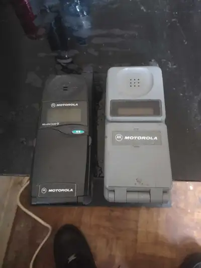 Motorola vintage cellphones, View more