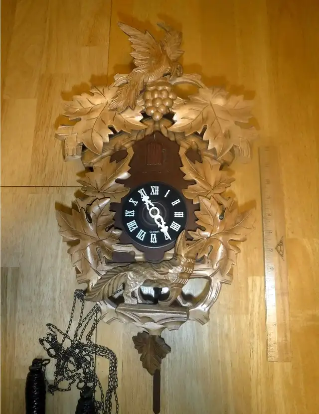 Authentic German Cuckoo Clock in Arts & Collectibles in Ottawa - Image 3