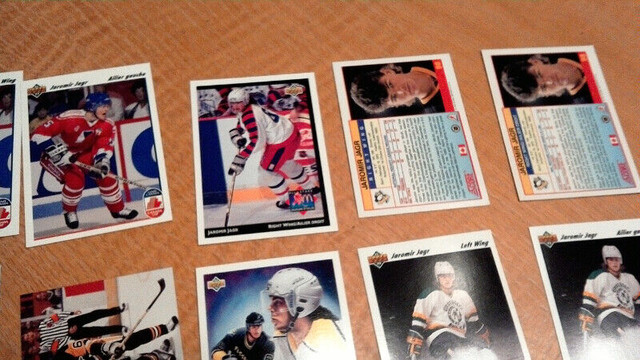 Lot 30 cartes de hockey Jaromir Jagr (270122-3160) dans Art et objets de collection  à Laval/Rive Nord - Image 3