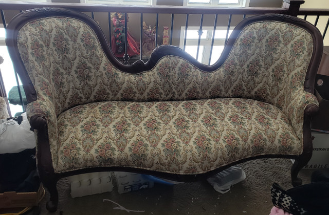 Antique Victorian Settee in Couches & Futons in Strathcona County