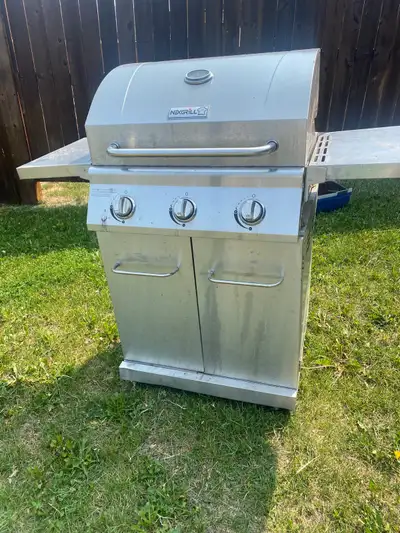 3 or 4 year old bbq from Costco Works great! Can deliver for minimal charge