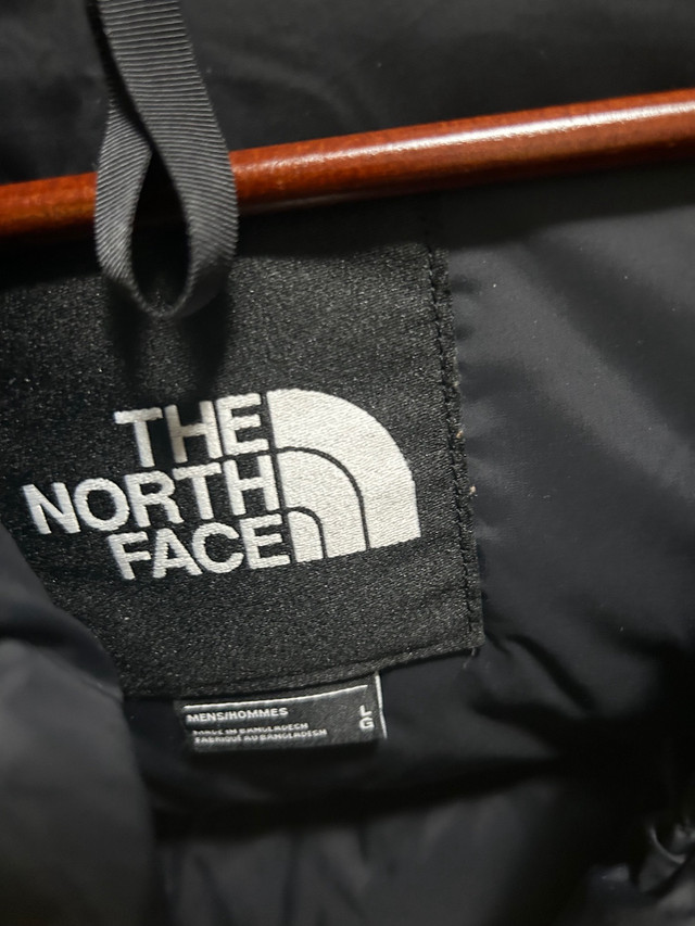 The North Face 1996 Retro Nuptse Vest in Men's in City of Toronto - Image 4