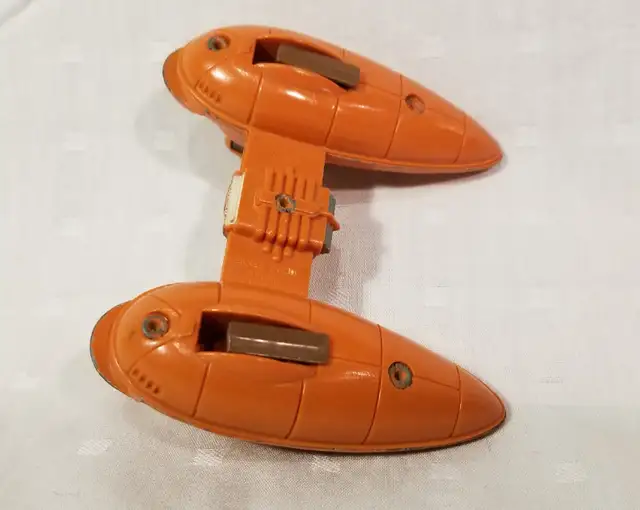 Orange die-cast twin pod cloud car 1980 Lucas Star Wars ESB ~3”L in Toys & Games in Ottawa - Image 9