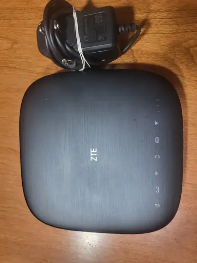Smart Hub for Wireless Internet & Home Phone The ZTE MF279T Smart hub connects 20 devices simultaneo...
