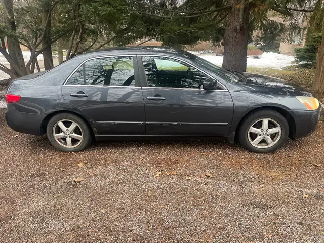 2005 Honda Accord Grey in Cars & Trucks in City of Toronto - Image 5