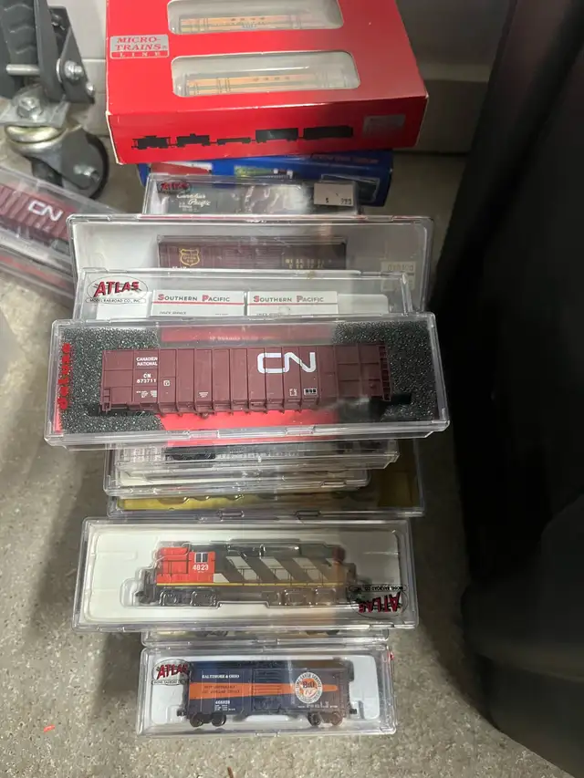 N Scale model train cars and locomotives for sale sale | Hobbies ...