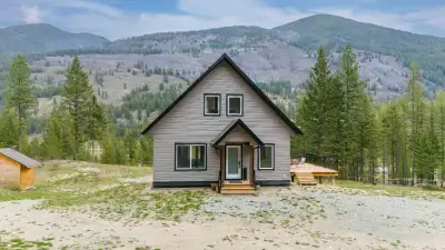 Welcome to a one-of-a-kind A-frame escape where modern living meets wide-open freedom - 2 bedroom +...