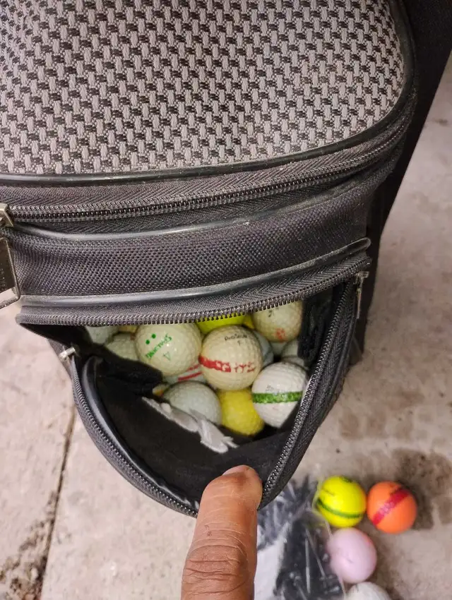Golf clubs and accessories in Golf in Barrie - Image 6