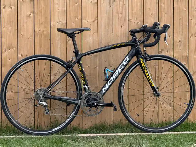 Like new Full Carbon  Norco Valence c4 size  48 cm in Road in St. Catharines - Image 4