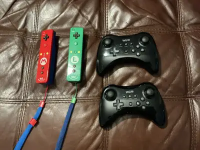 Wii U Motion Controller and Controller, View more