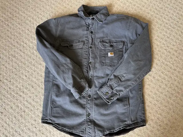Carhartt Lined Jacket - Medium in Men's in Red Deer - Image 2