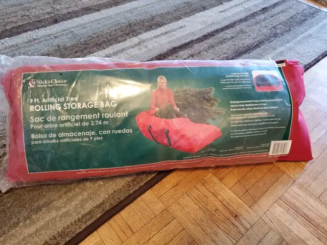 Rolling Storage Bag With 3 Wells  New in Other in Mississauga / Peel Region - Image 2