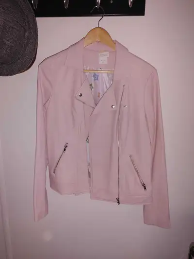 Barely worn, From Hot Topic, No longer available in store or online Medium $45 or best offer