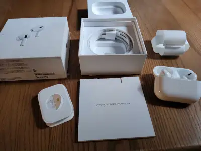**Comme Neuf** Apple AirPods Pro 2 ieme génération **Like New**, View more
