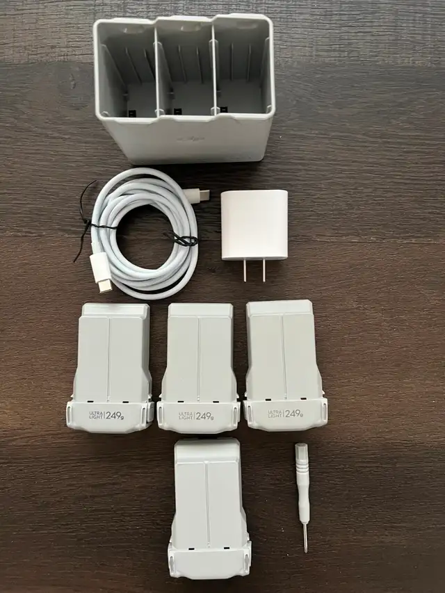 DJI Mini 4 Pro with Fly More Combo and more571967795888793609