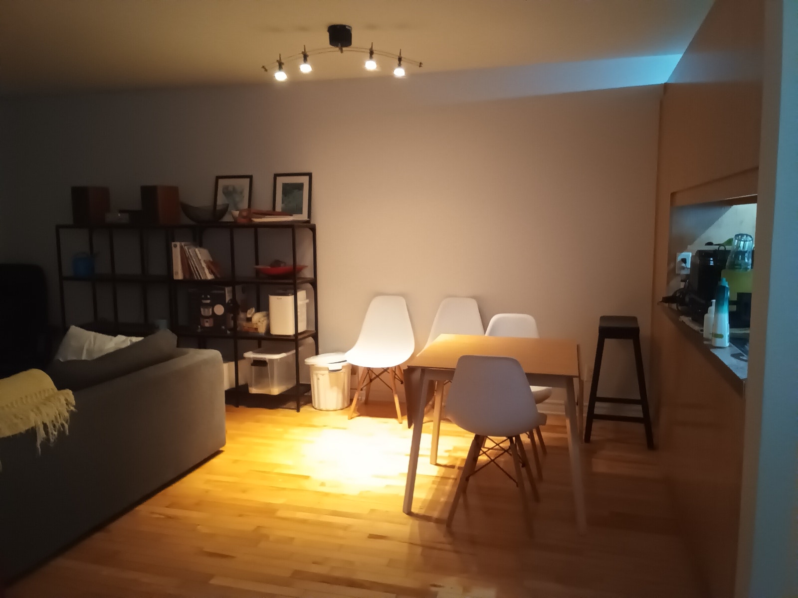 Looking for a roommate. — photo 1