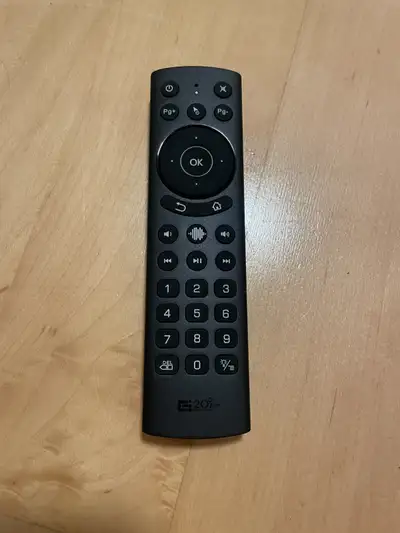 NEW Bluetooth and 2.4Ghz USB backlight remote for Android TV box, View more