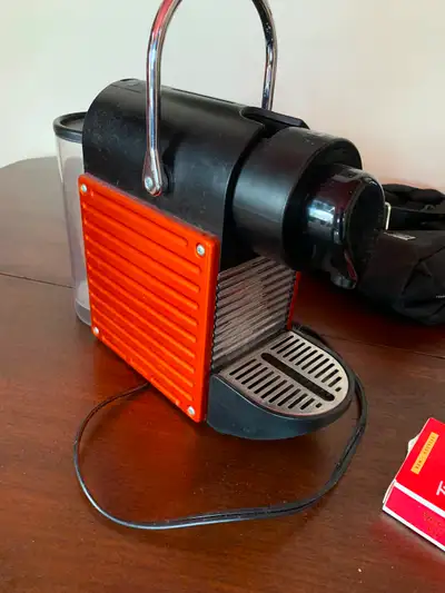 Machine a café Nespresso, View more